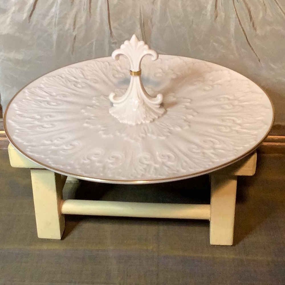 Classic Lenox Centre handle serving platter